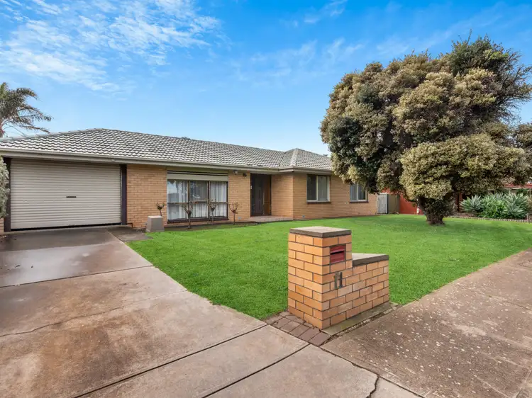 11 Hawkesbury Way, West Lakes Shore SA 5020