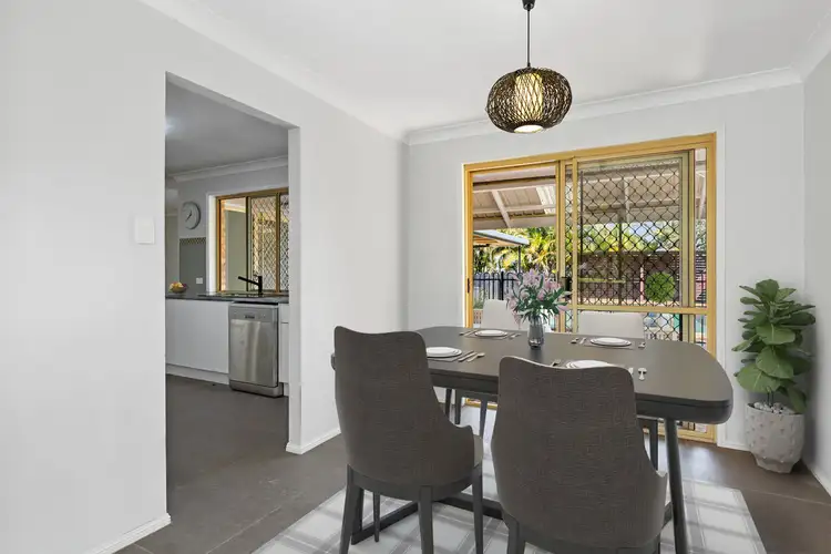 Fifth view of Homely house listing, 2 Rosehill Close, Capalaba QLD 4157