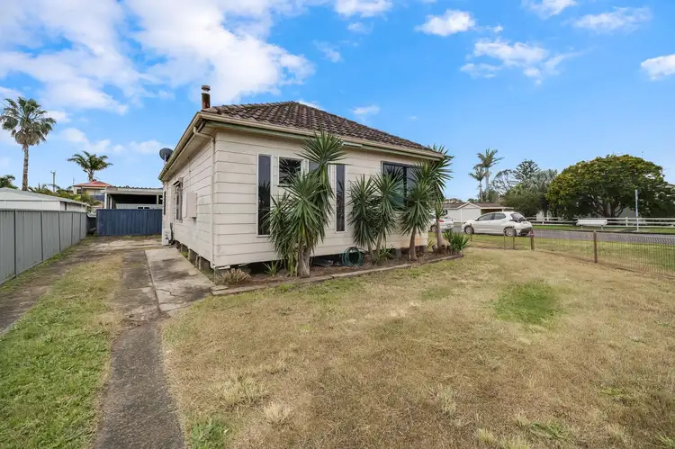 11 Mitti Street, Blacksmiths NSW 2281