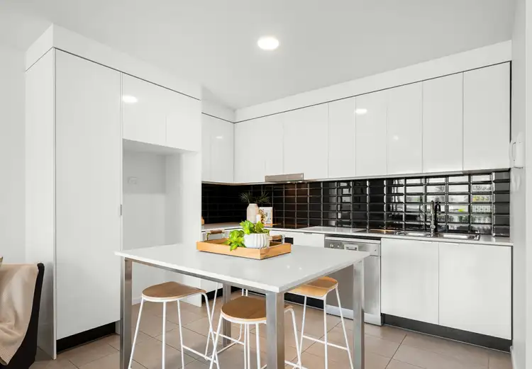 Sixth view of Homely unit listing, Unit 32/62 Shottery Street, Yeronga QLD 4104