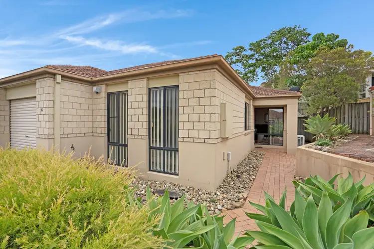 4/24 Amsonia Court, Arundel QLD 4214