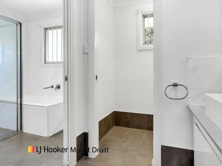 Fifth view of Homely townhouse listing, 2/33 Hythe St, Mount Druitt NSW 2770