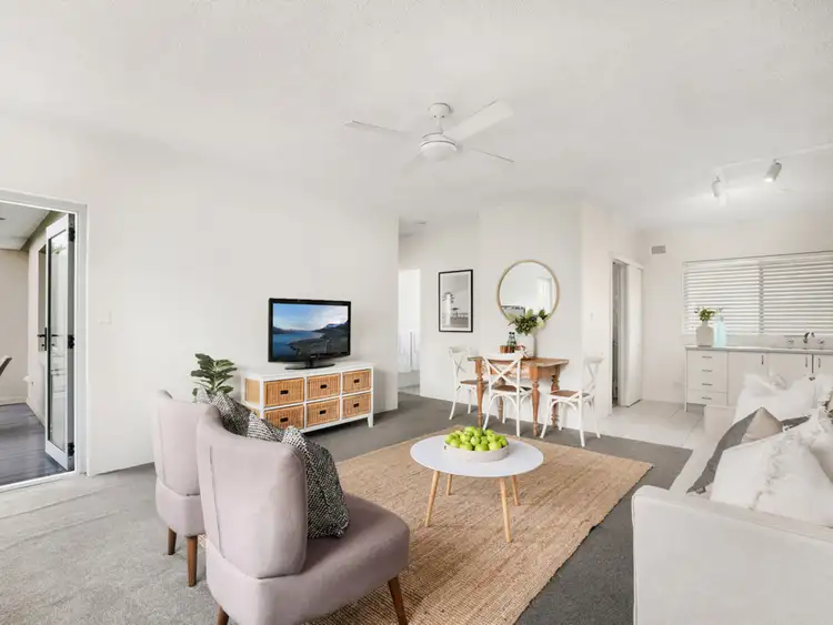 Fourth view of Homely apartment listing, 6/39 Seabeach Avenue, Mona Vale NSW 2103