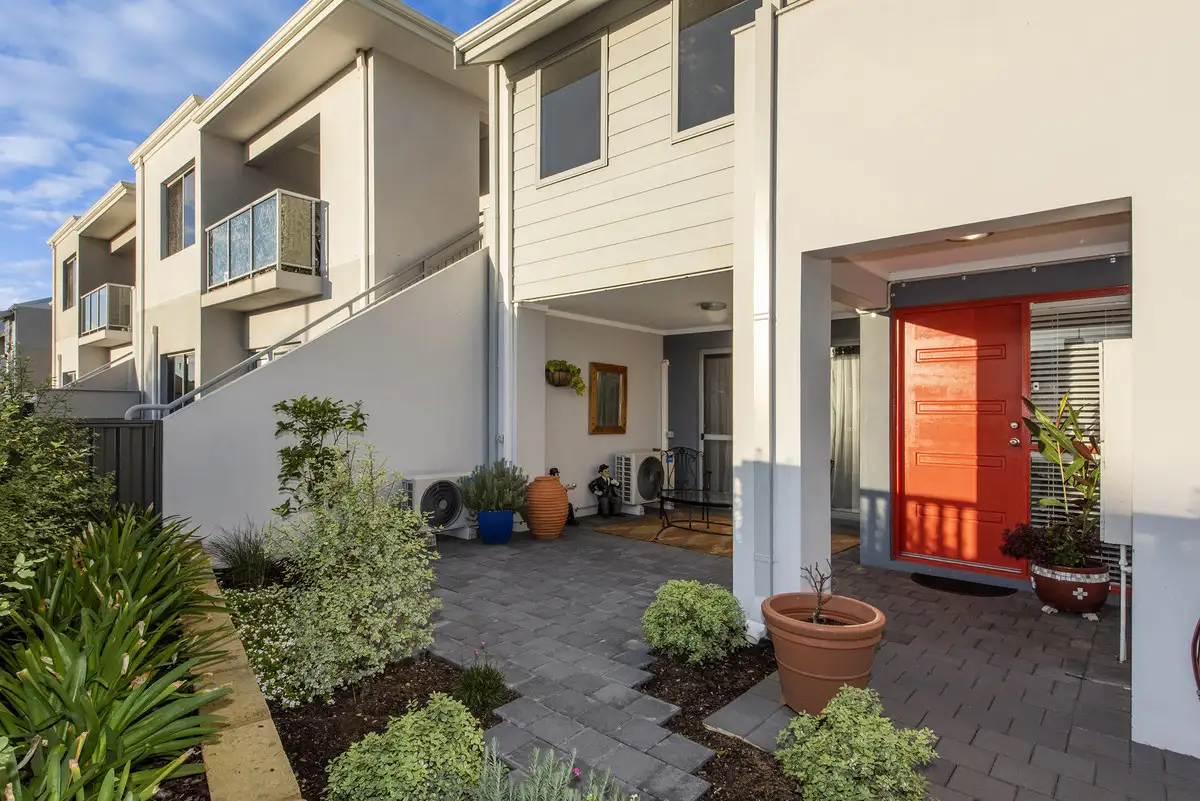 Main view of Homely townhouse listing, 18 Stirling Grove, Mandurah WA 6210