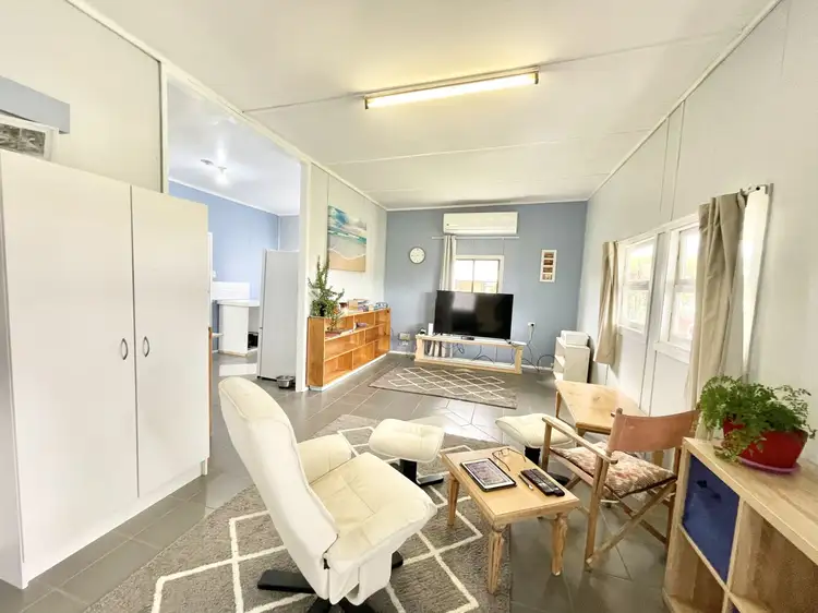 21 Martin Street, Bororen QLD 4678