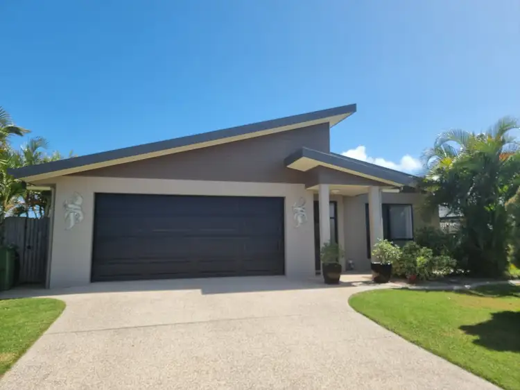 36 Bryant Ave, Bowen QLD 4805