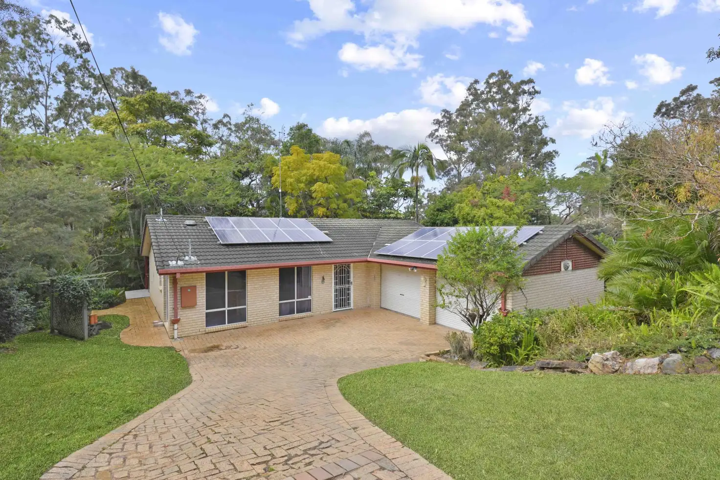 Main view of Homely house listing, 10 Carinya Court, Pimpama QLD 4209