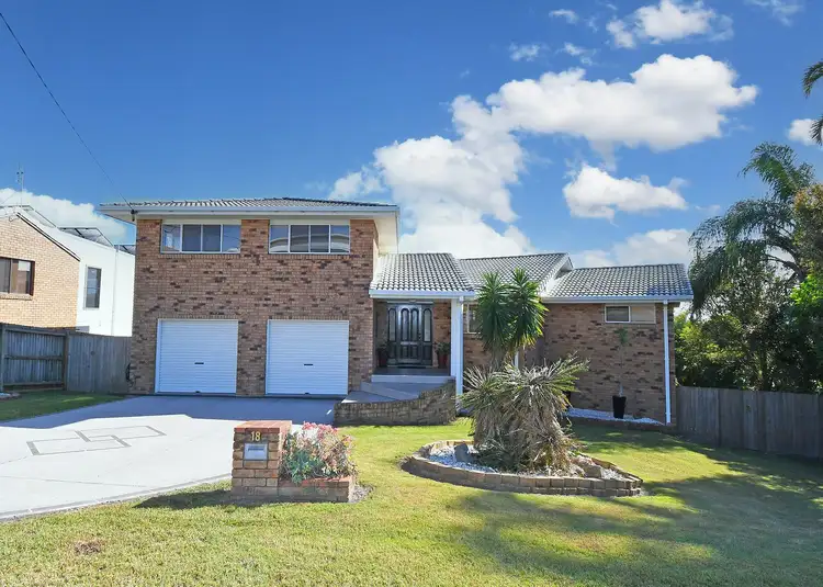 18 Talasea Drive, Kawungan QLD 4655