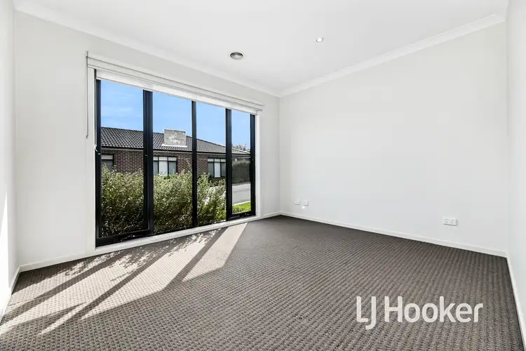 Sixth view of Homely house listing, 6 Macleod Circuit, Pakenham VIC 3810