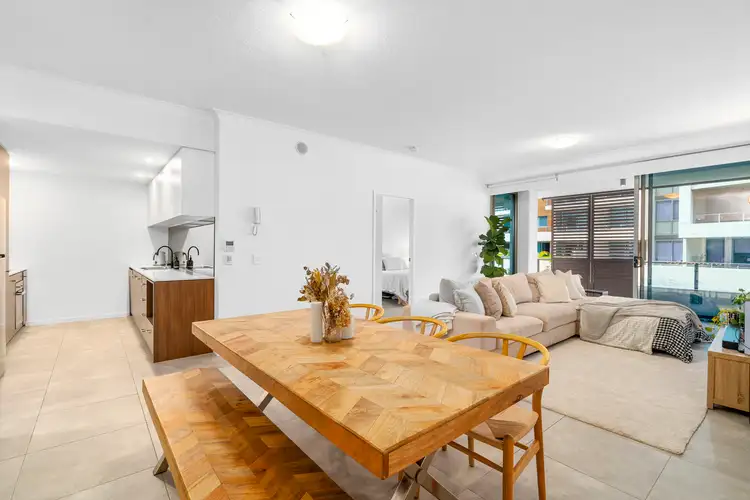 3106/397 Christine Avenue, Varsity Lakes QLD 4227