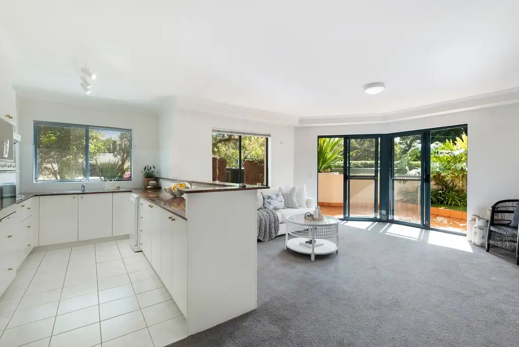 Main view of Homely apartment listing, 2/11-15 Foamcrest Avenue, Newport NSW 2106