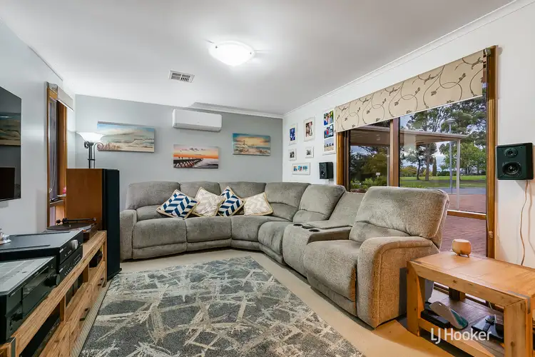 Fifth view of Homely house listing, 19 Neuville Court, Wynn Vale SA 5127