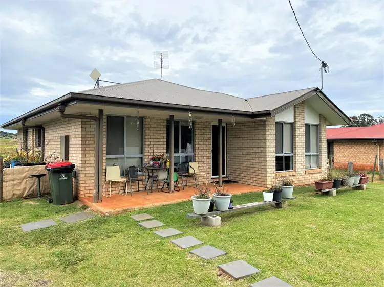 18 King Street, Memerambi QLD 4610