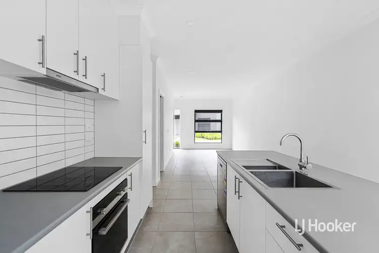 Fourth view of Homely townhouse listing, 7 Dominic Road, Pakenham VIC 3810