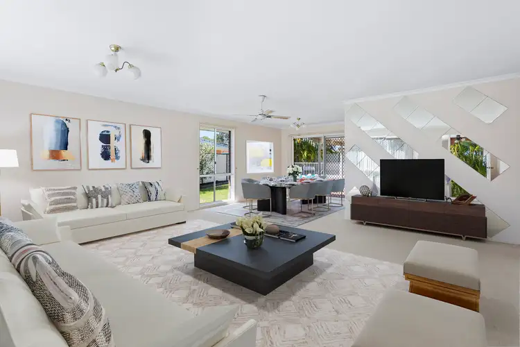 Fifth view of Homely house listing, 4 Silkyoak Court, Burleigh Waters QLD 4220
