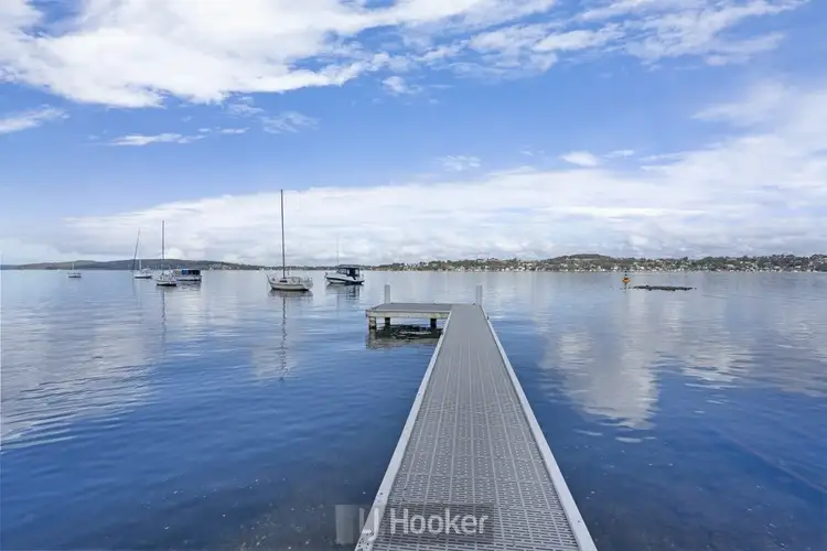 365 Coal Point Road, Coal Point NSW 2283
