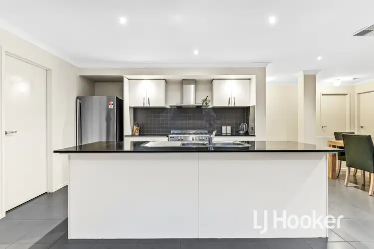 Sixth view of Homely house listing, 13 Lorikeet Court, Pakenham VIC 3810