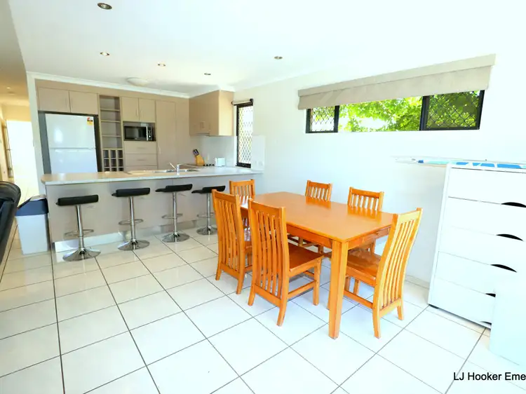 Sixth view of Homely unit listing, Unit 2/20 Riverview Street, Emerald QLD 4720