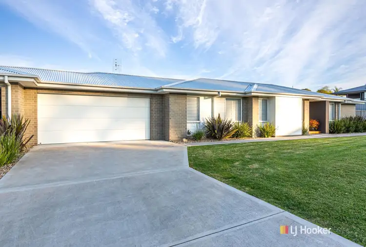 Second view of Homely semi-detached listing, 40 Lynjohn Drive, Bega NSW 2550
