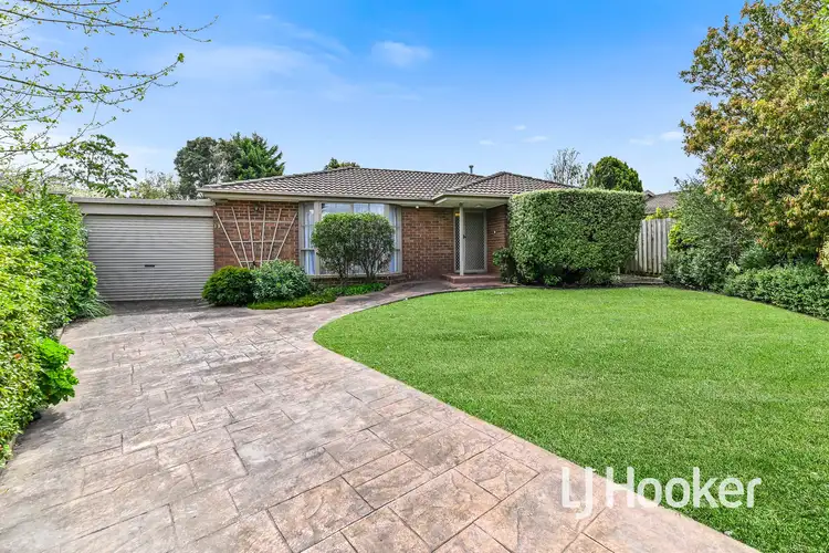 11 Lydia Mary Drive, Berwick VIC 3806
