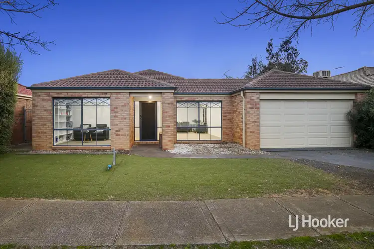 15 Dorrington Street, Point Cook VIC 3030