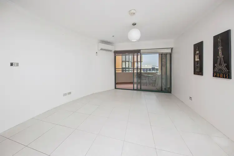 709/74 Northbourne Avenue