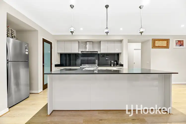 Fifth view of Homely house listing, 8 Savage Way, Clyde North VIC 3978