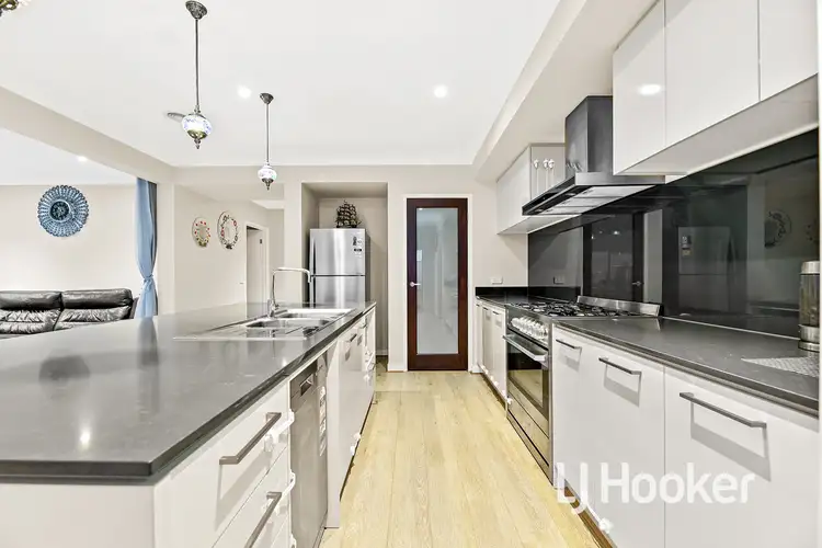 Sixth view of Homely house listing, 8 Savage Way, Clyde North VIC 3978