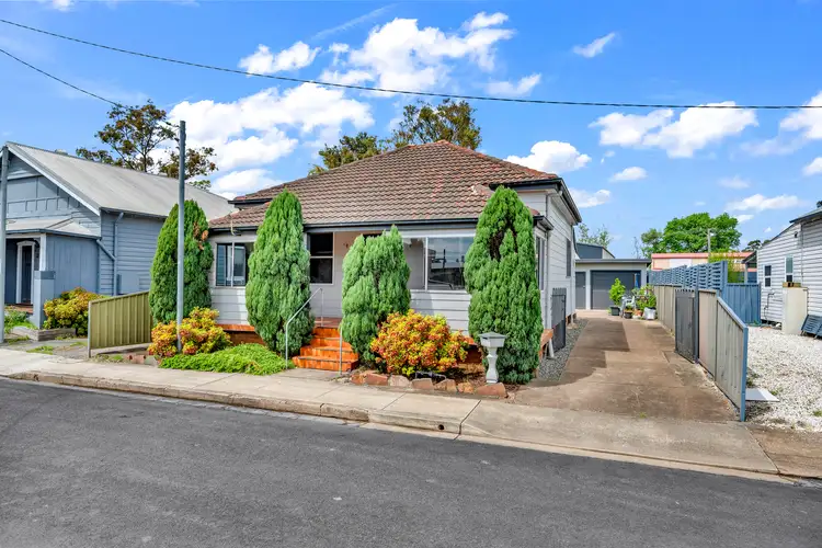 11 Rose Street, Maitland NSW 2320
