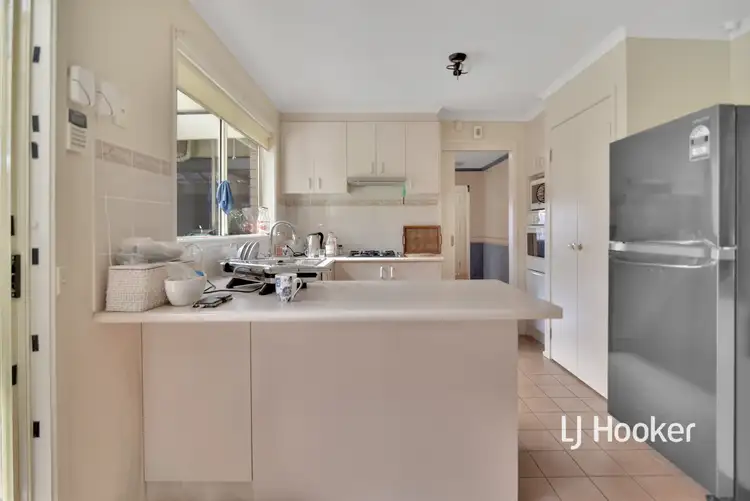 Fifth view of Homely house listing, 7 Buckhurst Way, Hoppers Crossing VIC 3029