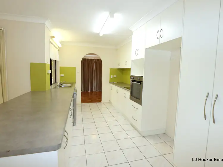 6 Ward Place, Emerald QLD 4720