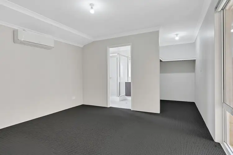 Seventh view of Homely house listing, 14 Carbeen View, Piara Waters WA 6112