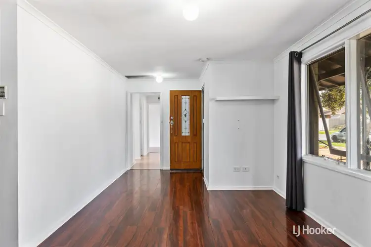 Fifth view of Homely house listing, 27 Currawong Crescent, Craigmore SA 5114