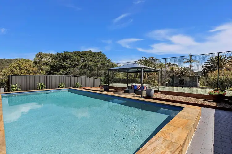96 The Ridgeway, Lisarow NSW 2250