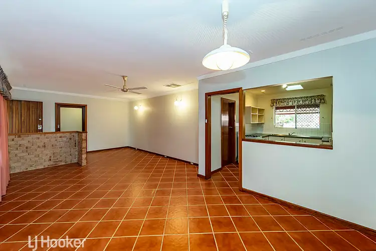 Sixth view of Homely house listing, 2 Farnham Street, Bentley WA 6102