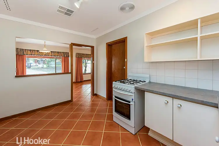 Seventh view of Homely house listing, 2 Farnham Street, Bentley WA 6102