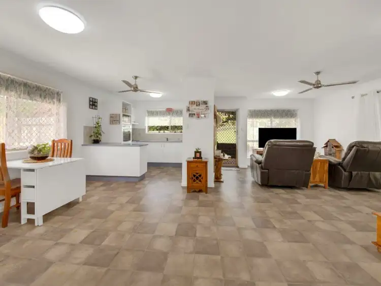 Seventh view of Homely house listing, 5 Solonika Court, South Gladstone QLD 4680