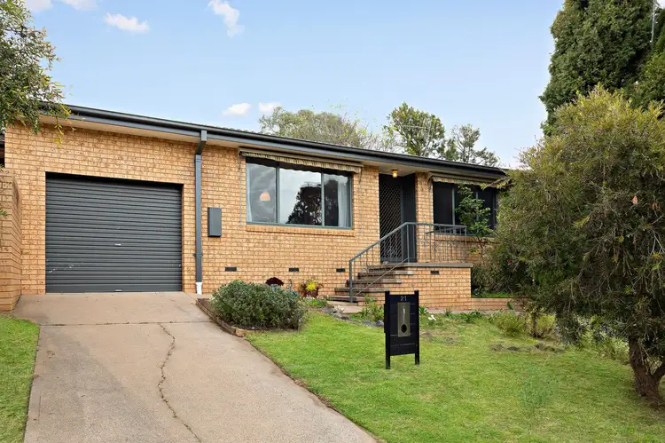 21 Macfarlan Place, Latham ACT 2615