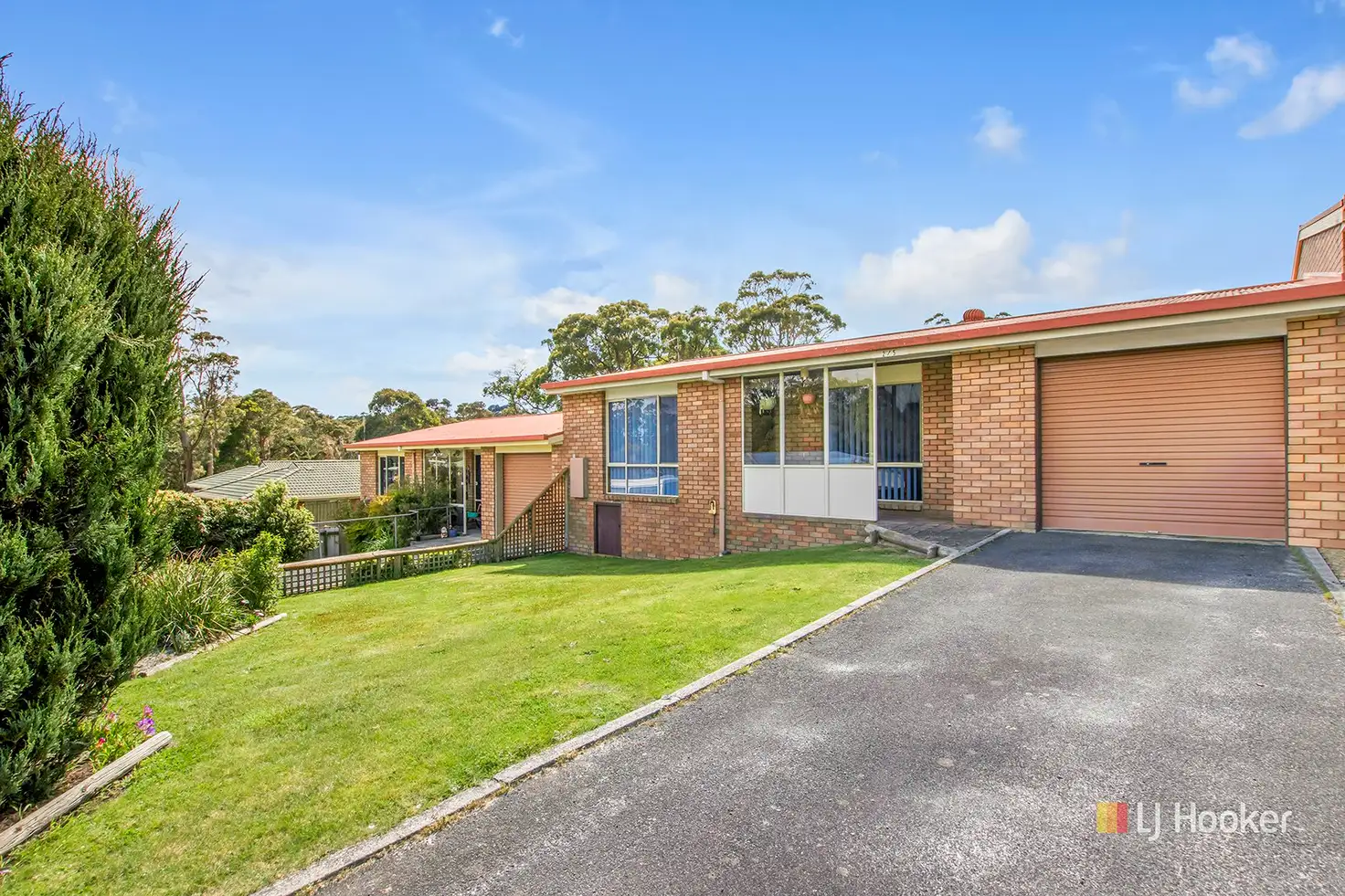 Main view of Homely unit listing, Unit 2/5 Bridge Street, Wynyard TAS 7325