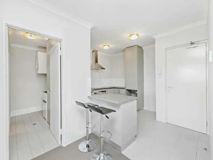 Fourth view of Homely apartment listing, 5/148 Railway Parade, Queens Park WA 6107