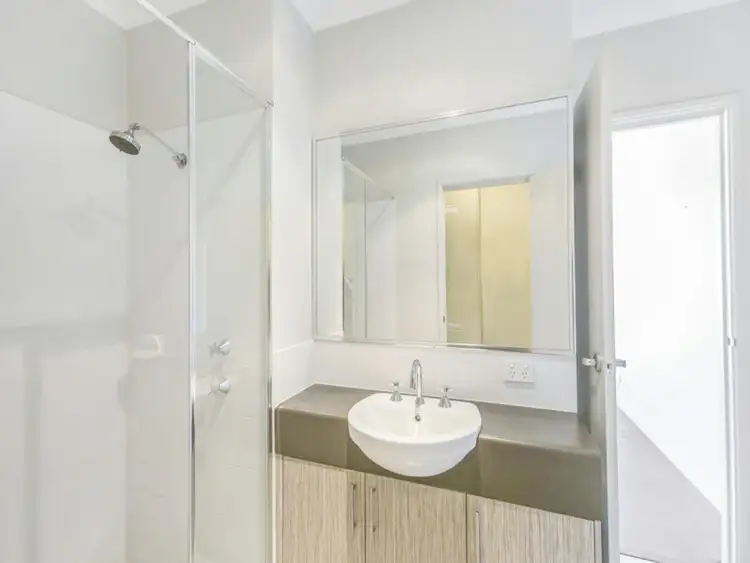 Fifth view of Homely apartment listing, 5/148 Railway Parade, Queens Park WA 6107