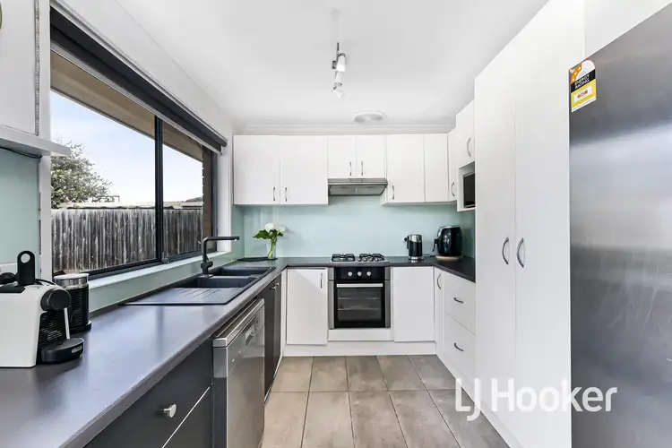 Fourth view of Homely house listing, 8 Canungra Close, Hampton Park VIC 3976