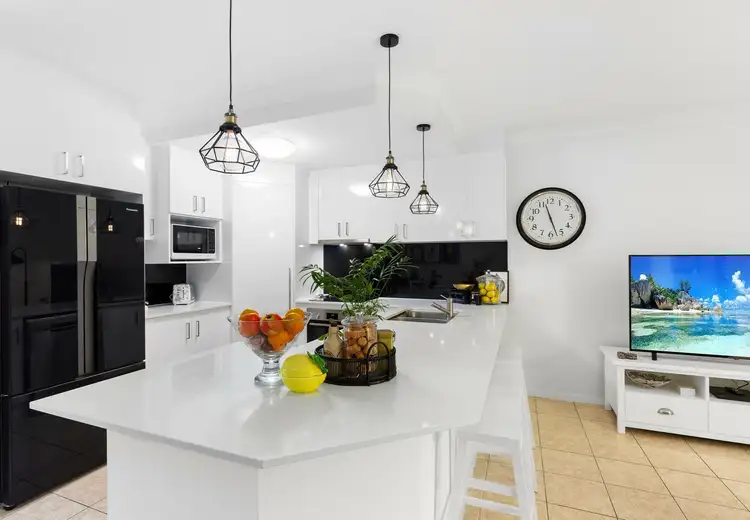 8/24-26 Old Smithfield Road, Freshwater QLD 4870