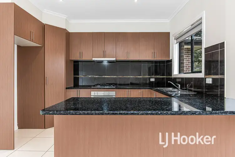 Fifth view of Homely unit listing, 2/100 Pound Road, Hampton Park VIC 3976