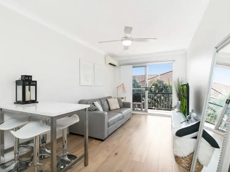 8/81 Kitchener Street