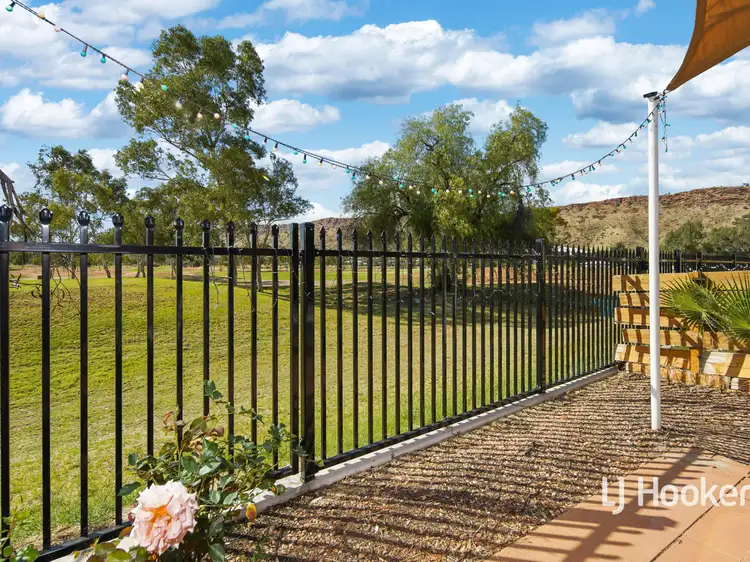 13/92 Barrett Drive, Desert Springs NT 870