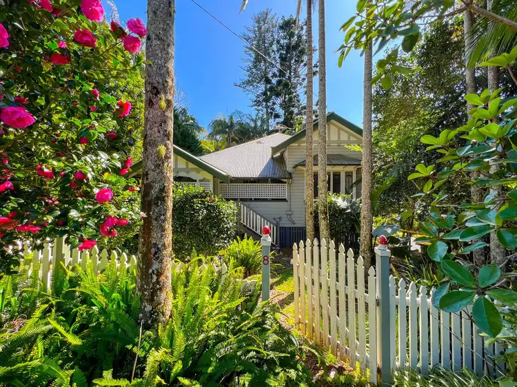8 Kidd Street, Tamborine Mountain QLD 4272