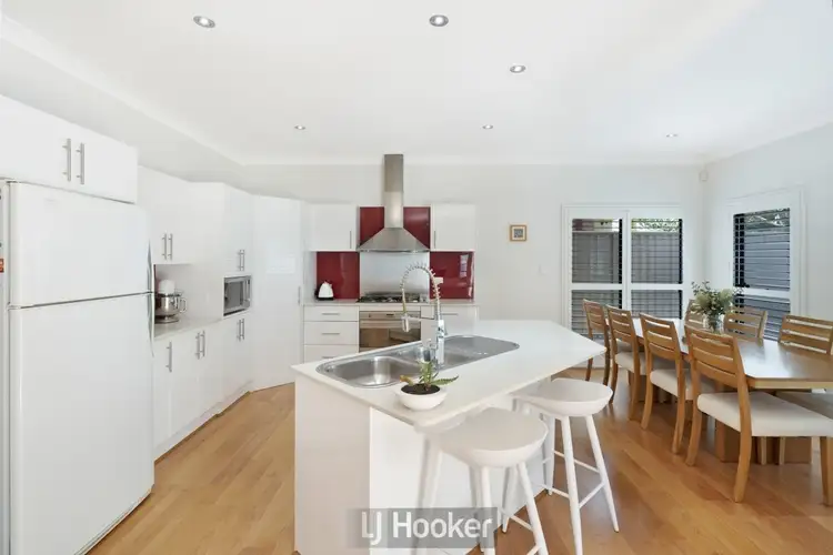 Fifth view of Homely house listing, 7 Lakeshore Close, Kilaben Bay NSW 2283