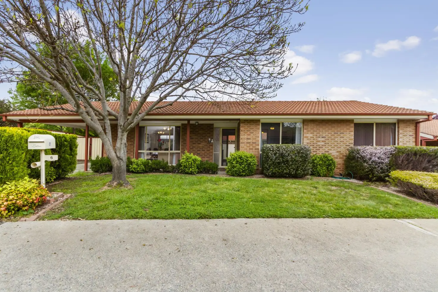 Main view of Homely townhouse listing, 6/12 Jondol Place, Isabella Plains ACT 2905