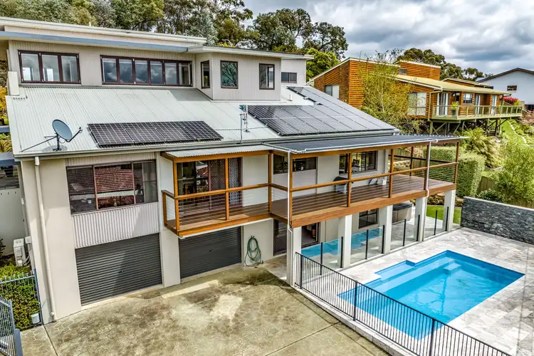 12 Hill Range Crescent, Lithgow NSW 2790